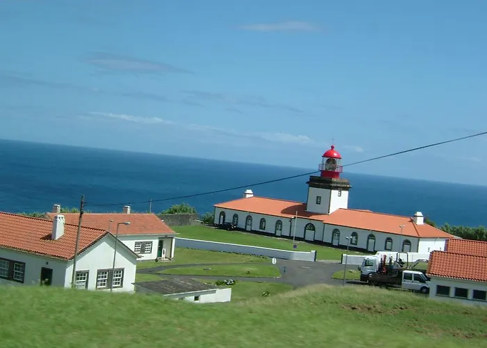Moradias Estacao Radio Naval , Moradia Vila Do Porto