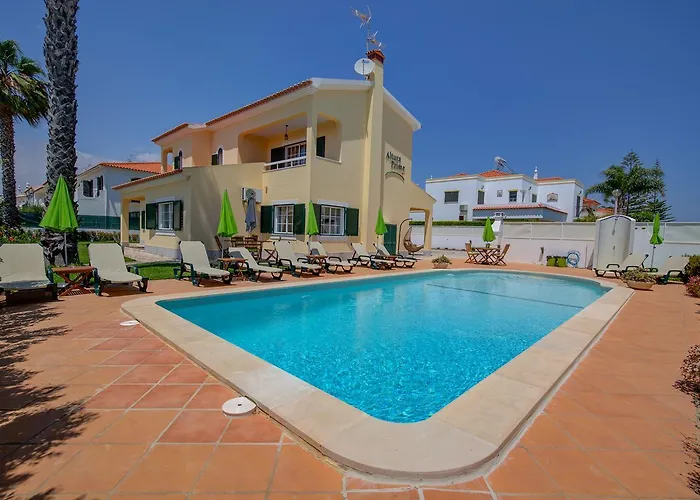 Altura Prime - 5 Suites, Private Pool And Parking, Walk To Beach