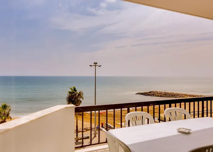 Atlantico View - Beach Front - Quarteira