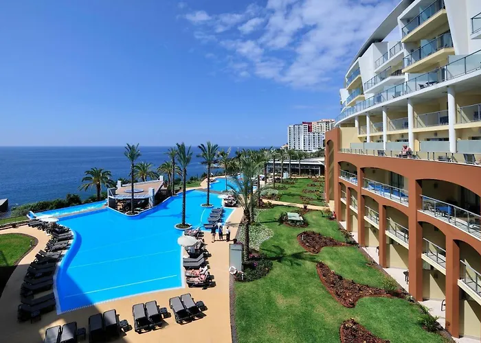Pestana Promenade Ocean Resort Hotel