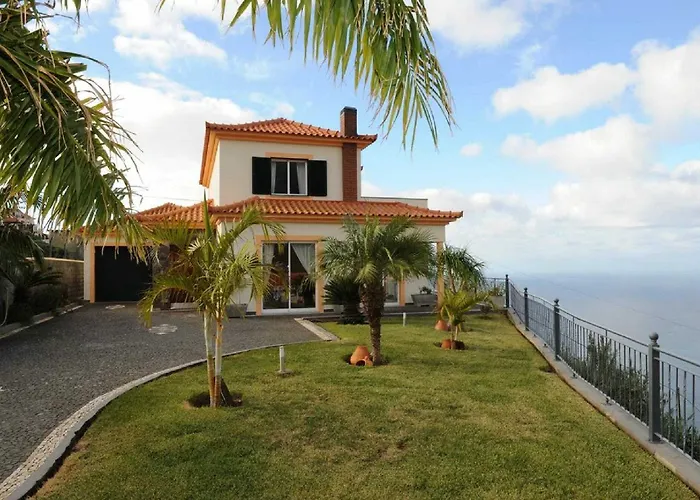 Villa Pure View