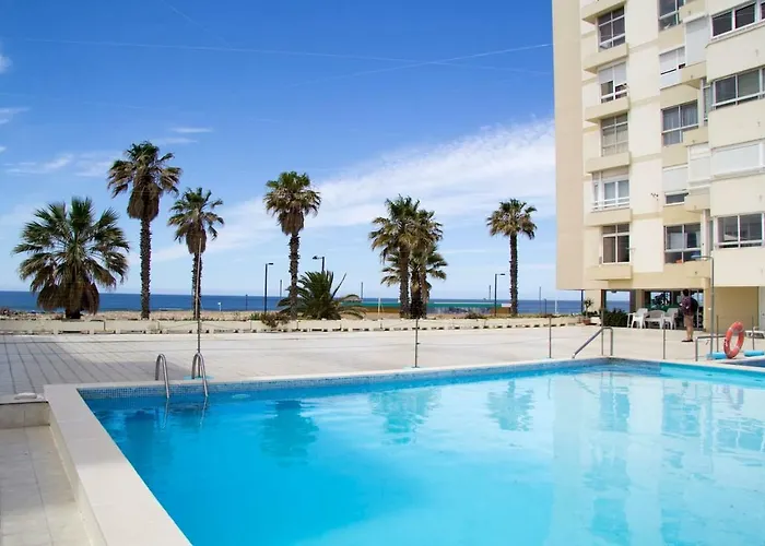 Wonderful Studio Apartment In Front Of The Beach