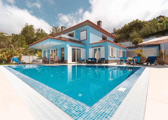 Villa Loreina Palace With Private Pool And Soccer Field