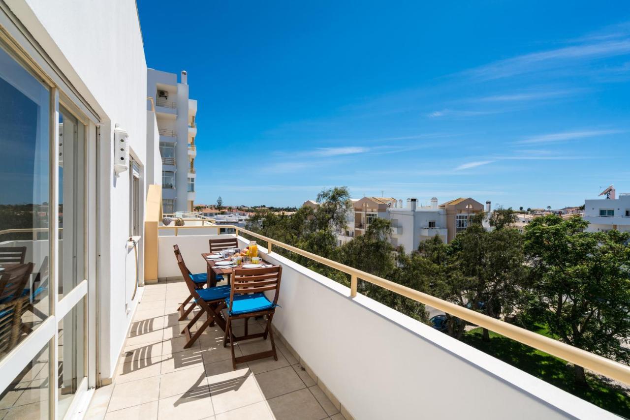 Sunny Seaside Escape Apartment Lagos