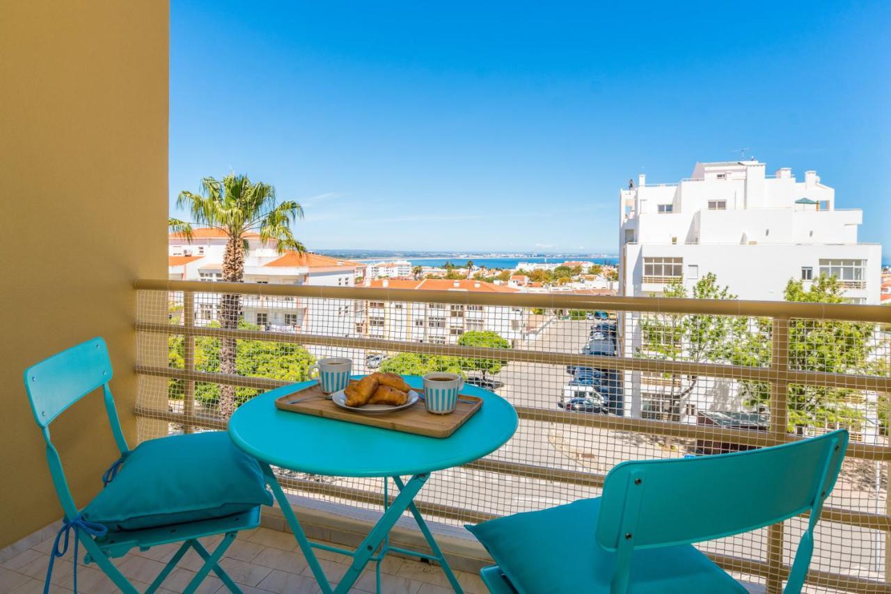 Apartment Sunny Seaside Escape