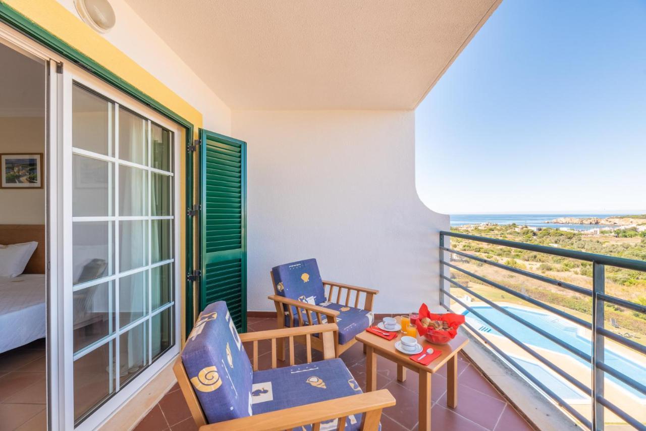 Duplex Mar A Vista, Com Piscina E Linda Vista Mar, A 600m Da Praia! * Portimão
