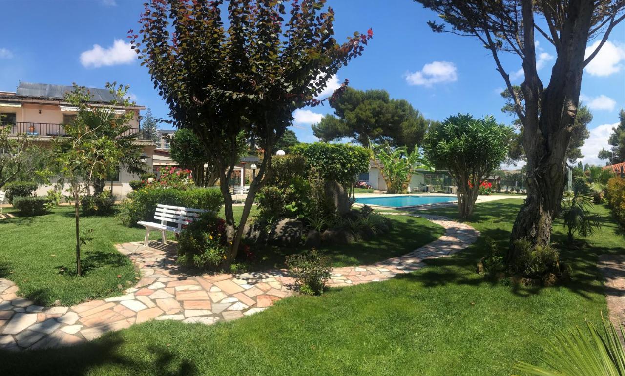 Abla Guest house Carcavelos (Lisbon)