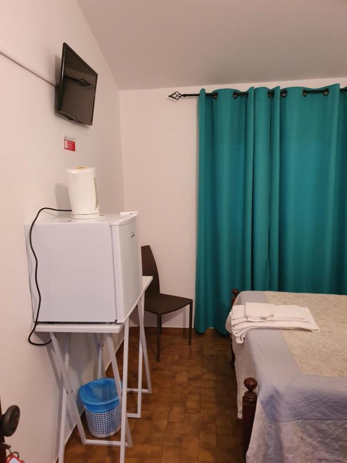 Hospedaria Firmino Bernardino *