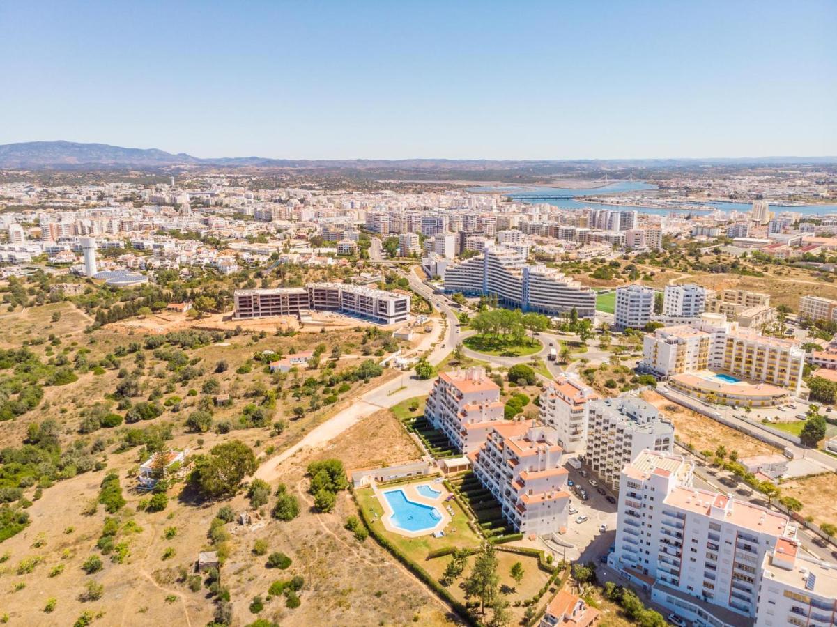 Duplex Mar A Vista, Com Piscina E Linda Vista Mar, A 600m Da Praia! Portimao
