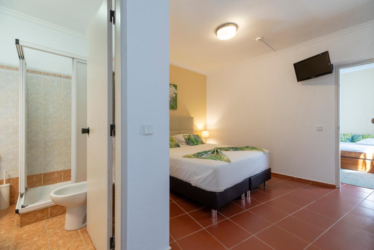 Manta Guest Bed & Breakfast
