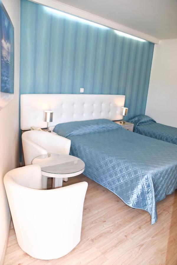 Pensión Formosa Al-estabelecimento De Hospedagem,quartos-rooms Monte Gordo