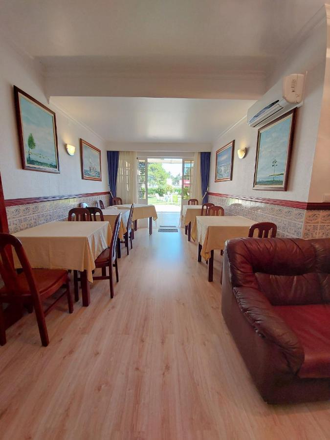 Pensión Formosa Al-estabelecimento De Hospedagem,quartos-rooms *