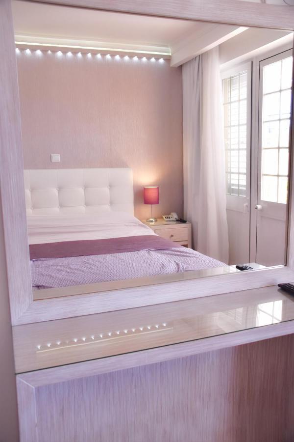 Pensión Formosa Al-estabelecimento De Hospedagem,quartos-rooms *