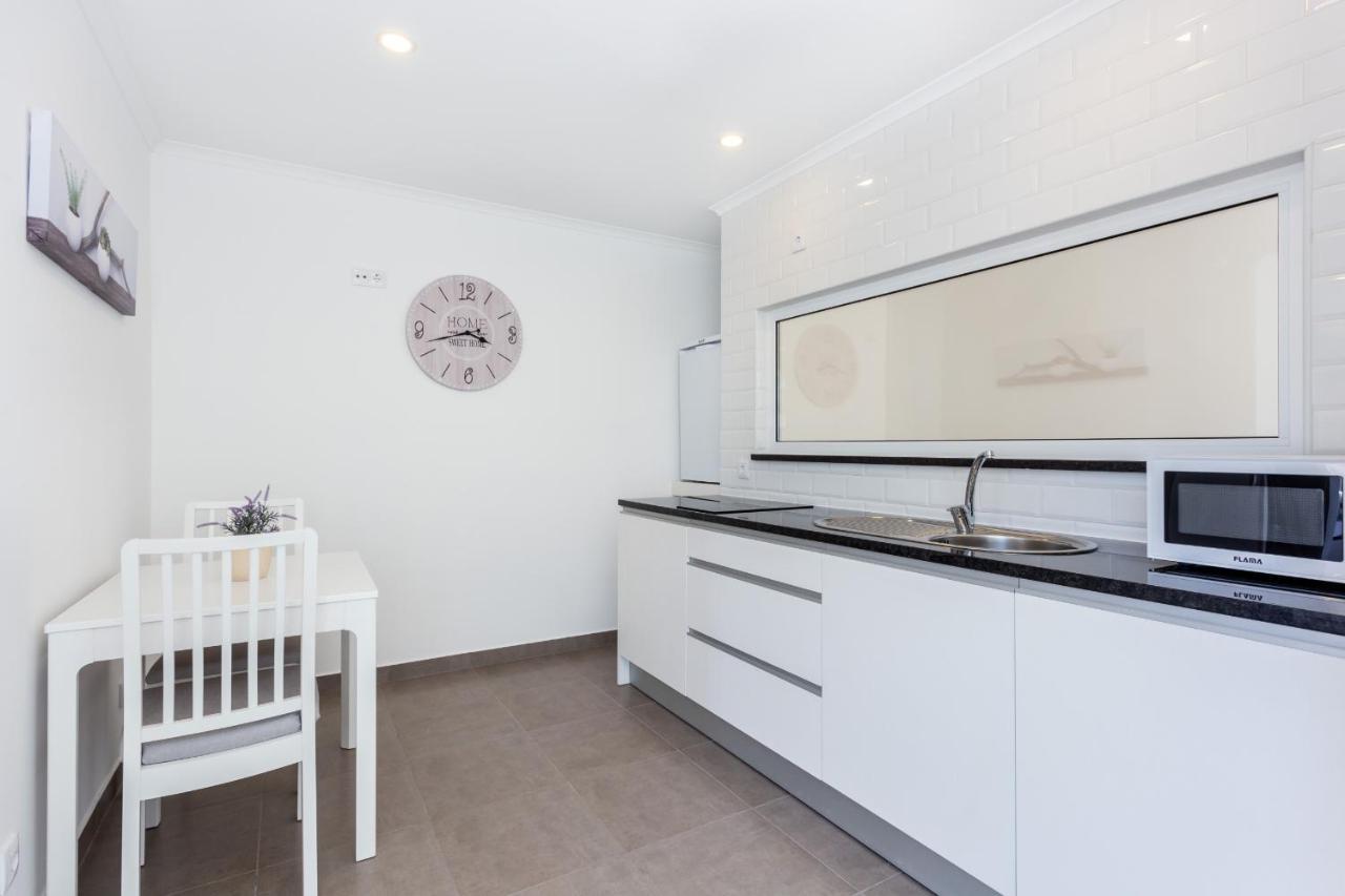 Candy's Seaview By Seewest Apartment