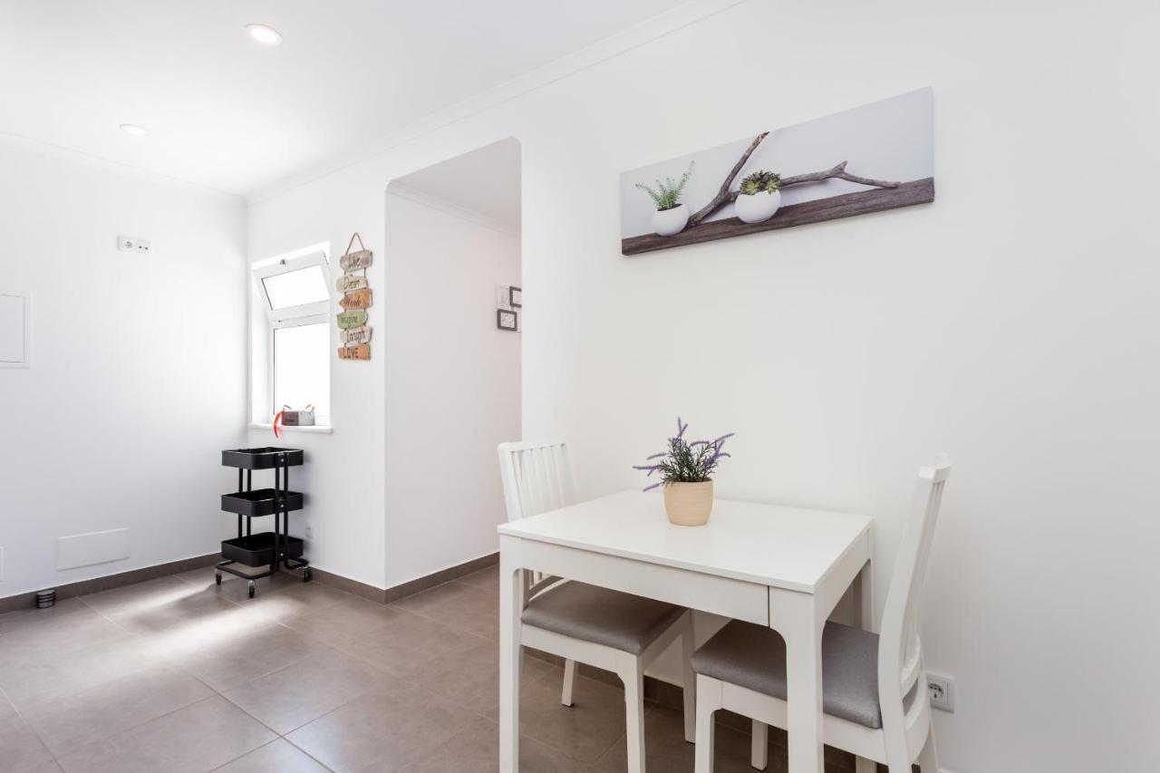 Candy's Seaview By Seewest Apartment