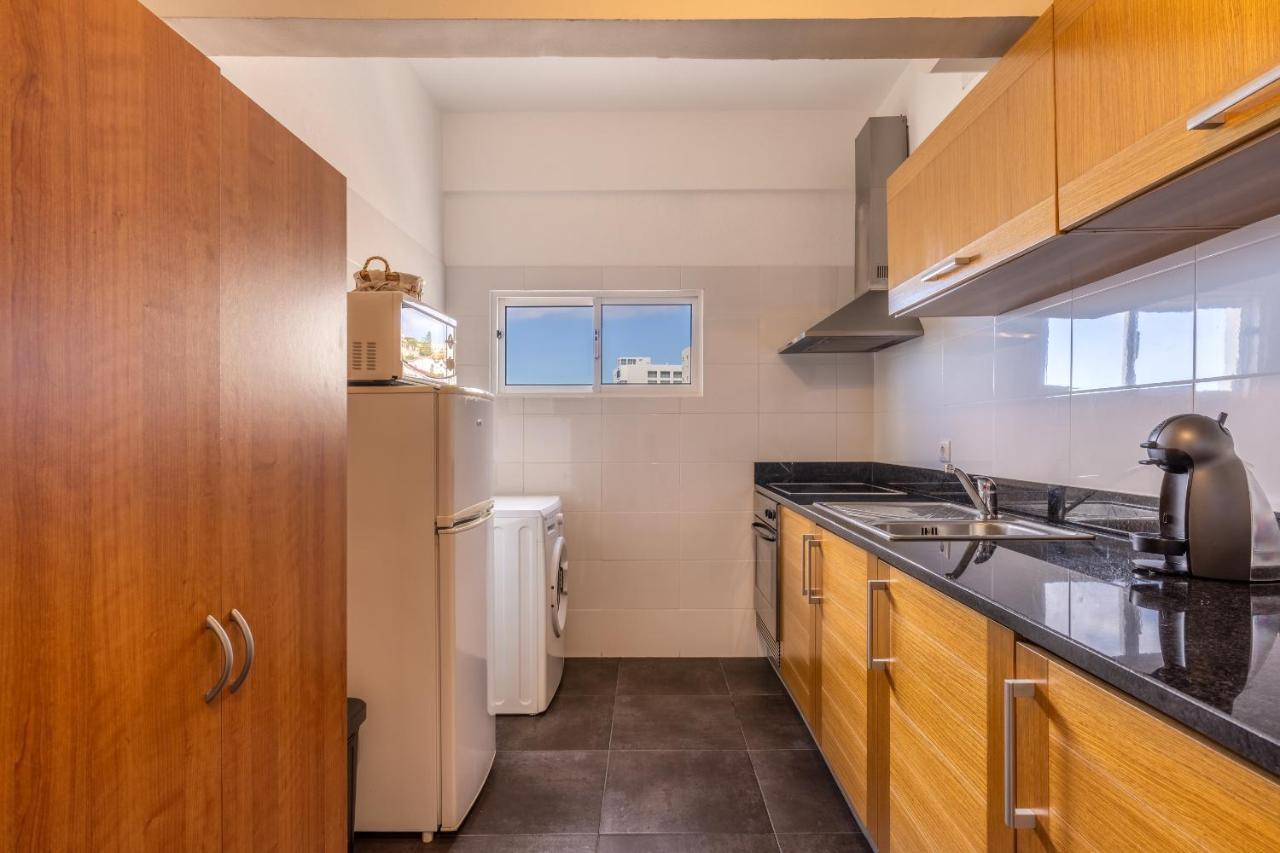 Monumental Apartment *