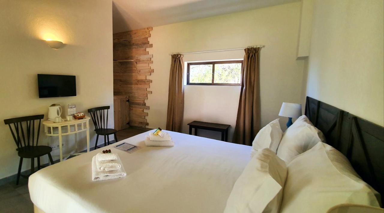 Casa Do Alto Bed & Breakfast