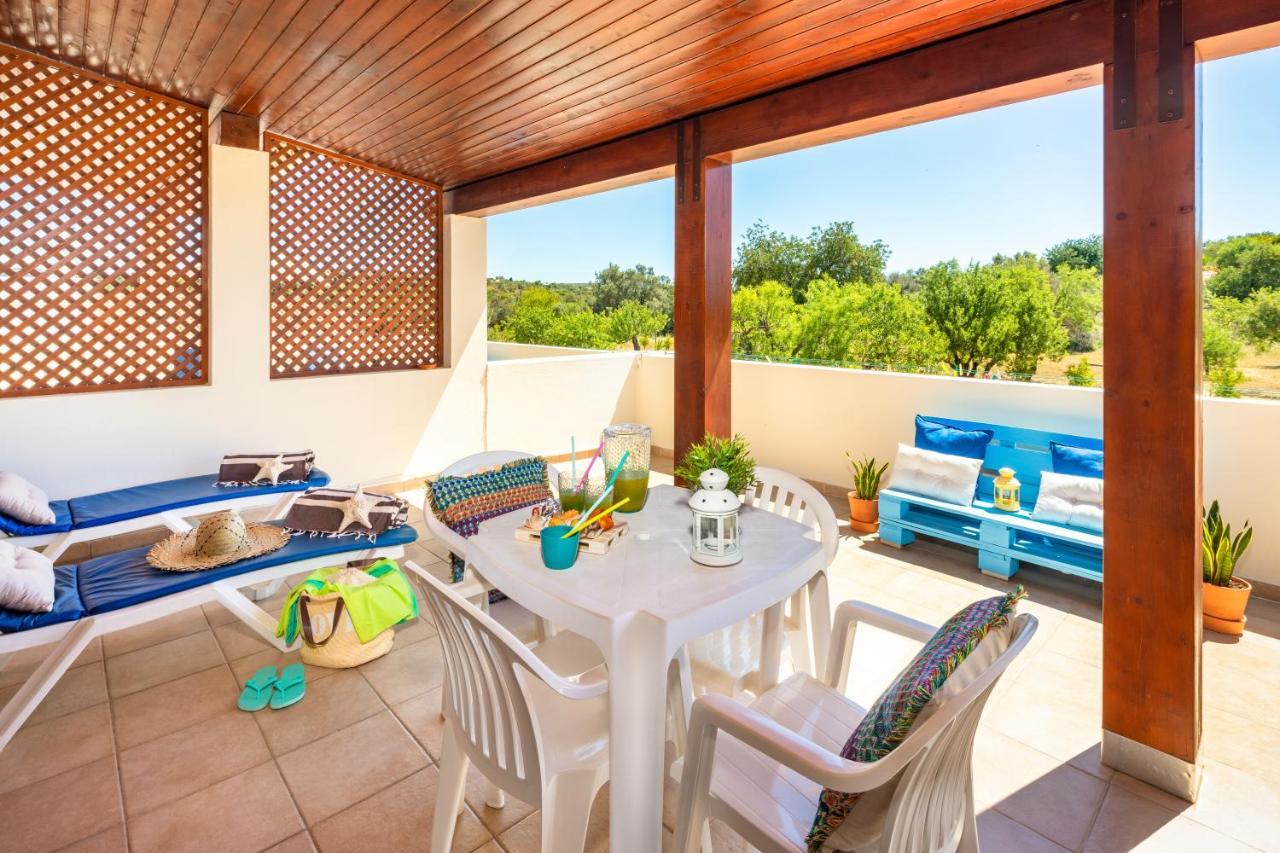 Casa Brito, *