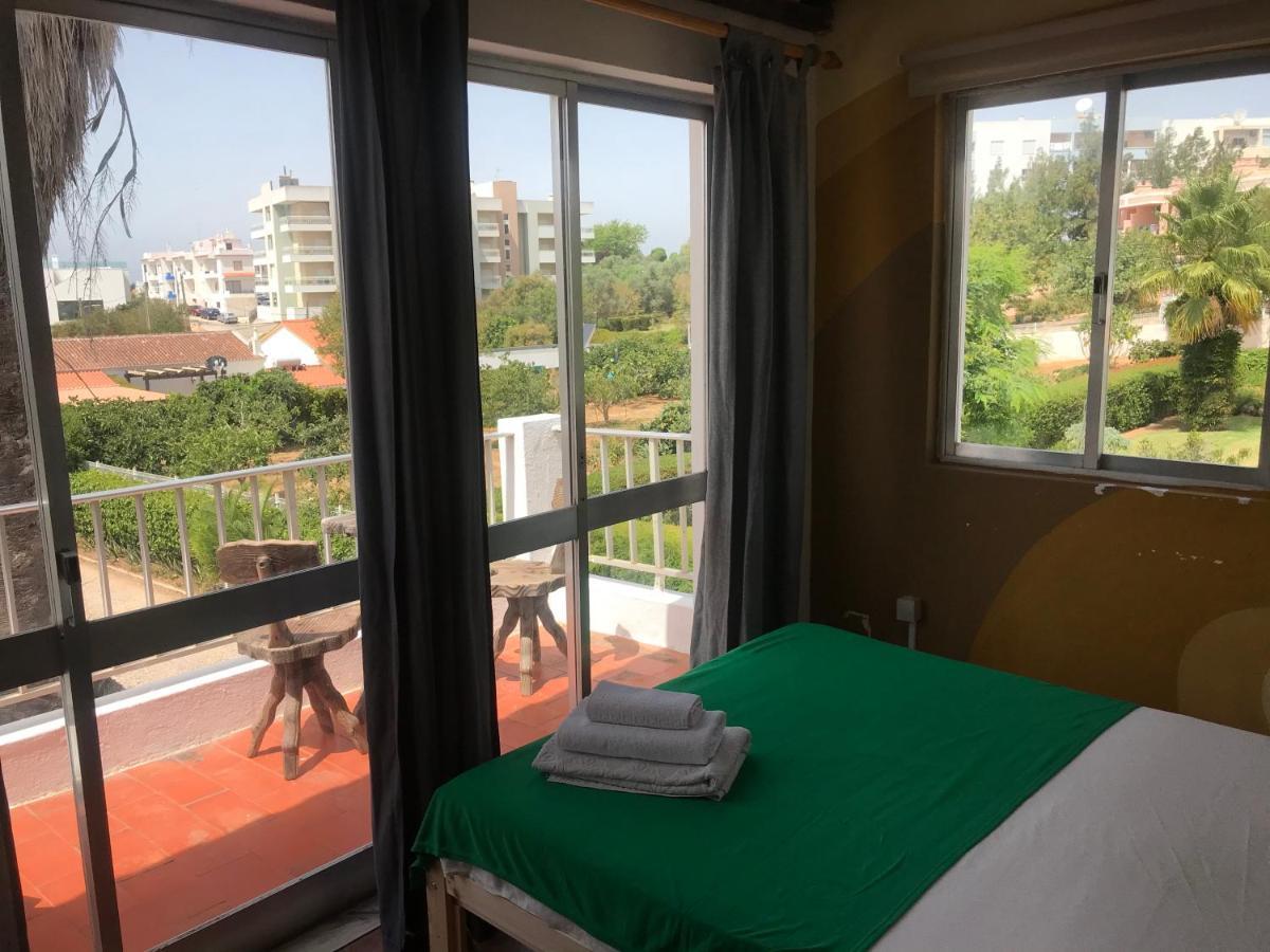 Hostal Amoreira *