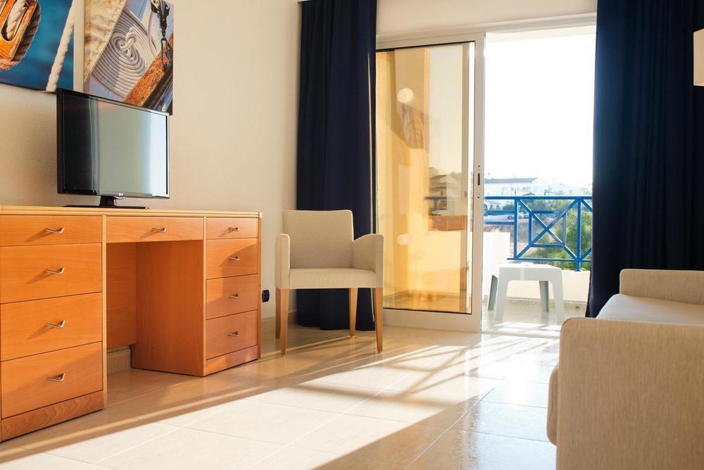 Ukino Palmeiras Village 4* Armacao de Pera