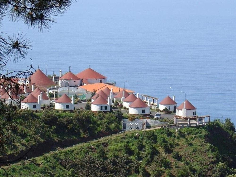 Sao Jorge Village Bed & Breakfast