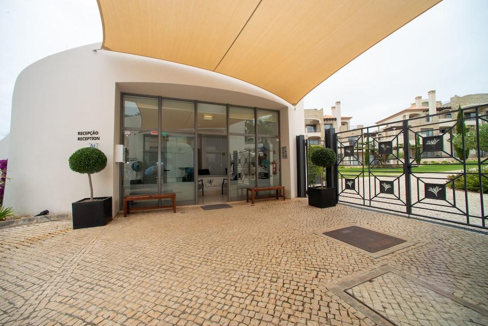 Pine Hills Vilamoura 4* Quarteira