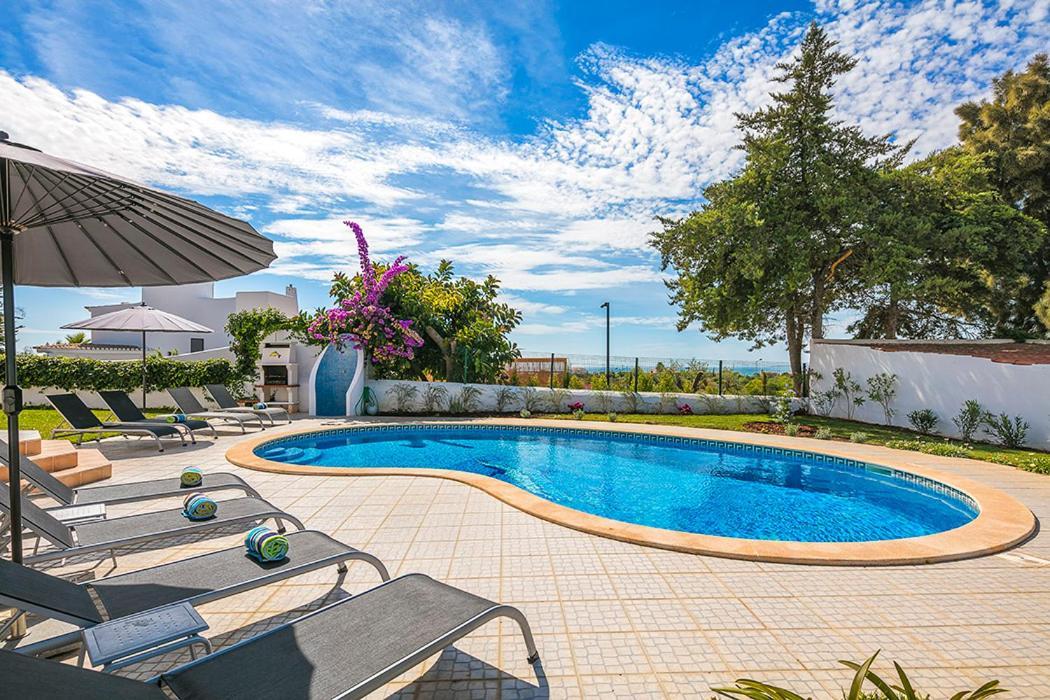 Villa Ocean Blue Ocean Views Walk To Pool