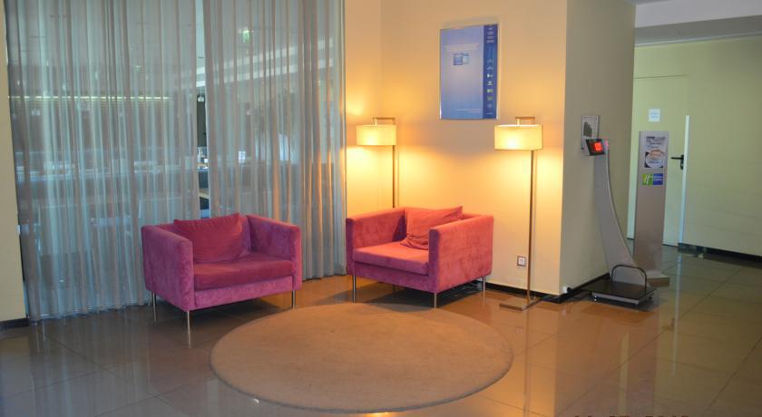 Hotel Express Lisbon Airport By Ihg Portela (Loures)