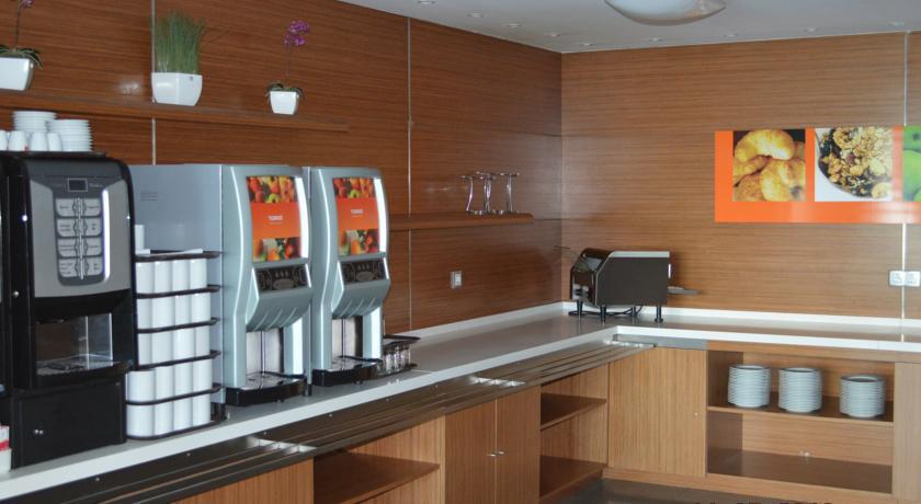 Hotel Express Lisbon Airport By Ihg 3*