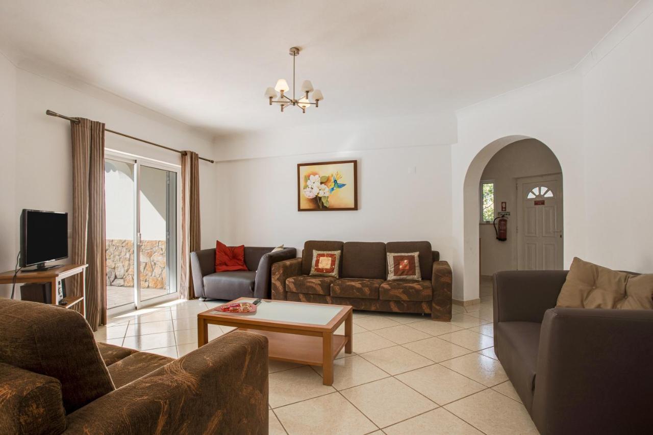 Casa Romanzeiras
