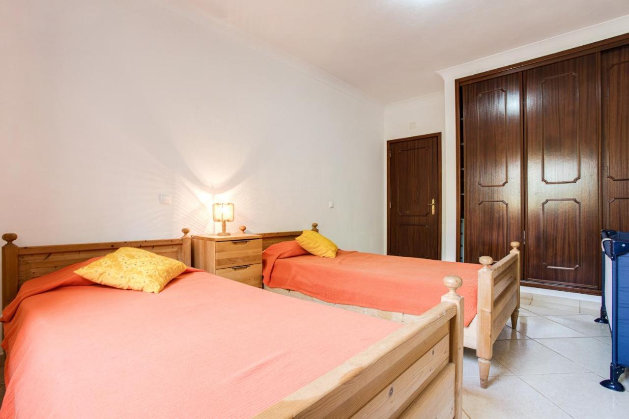 Casa Romanzeiras *