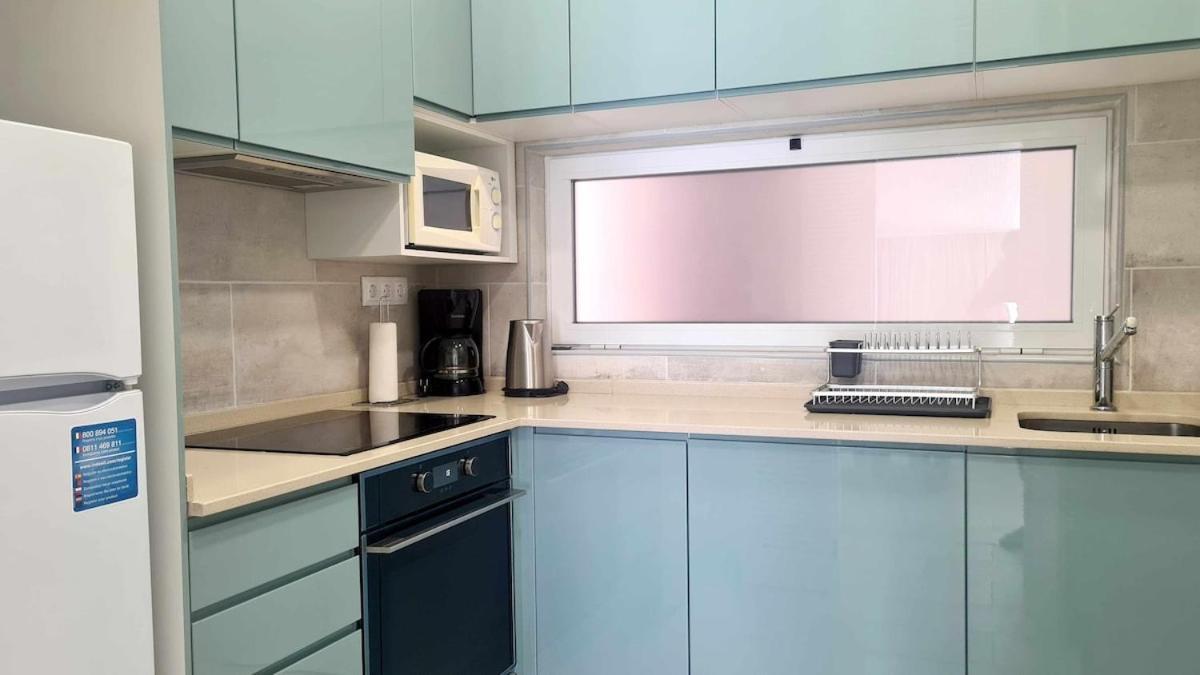 Apartamento Albufeira, With Terrace, Views, 5 Min To