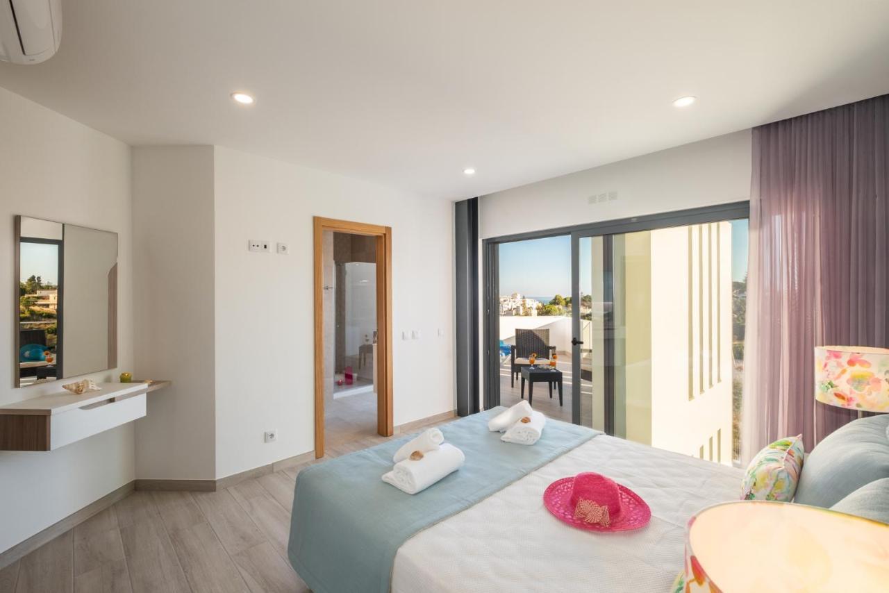 Charlotte By Algarve Vacation Villa Armacao de Pera