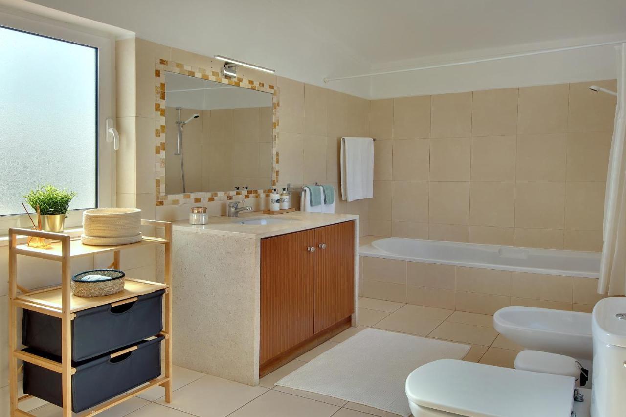 Villa Francella- Relaxing Holidays In An Ideal Location By Dreamvillasalbufeira *