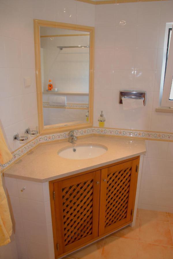 Florina Bed & Breakfast 4*