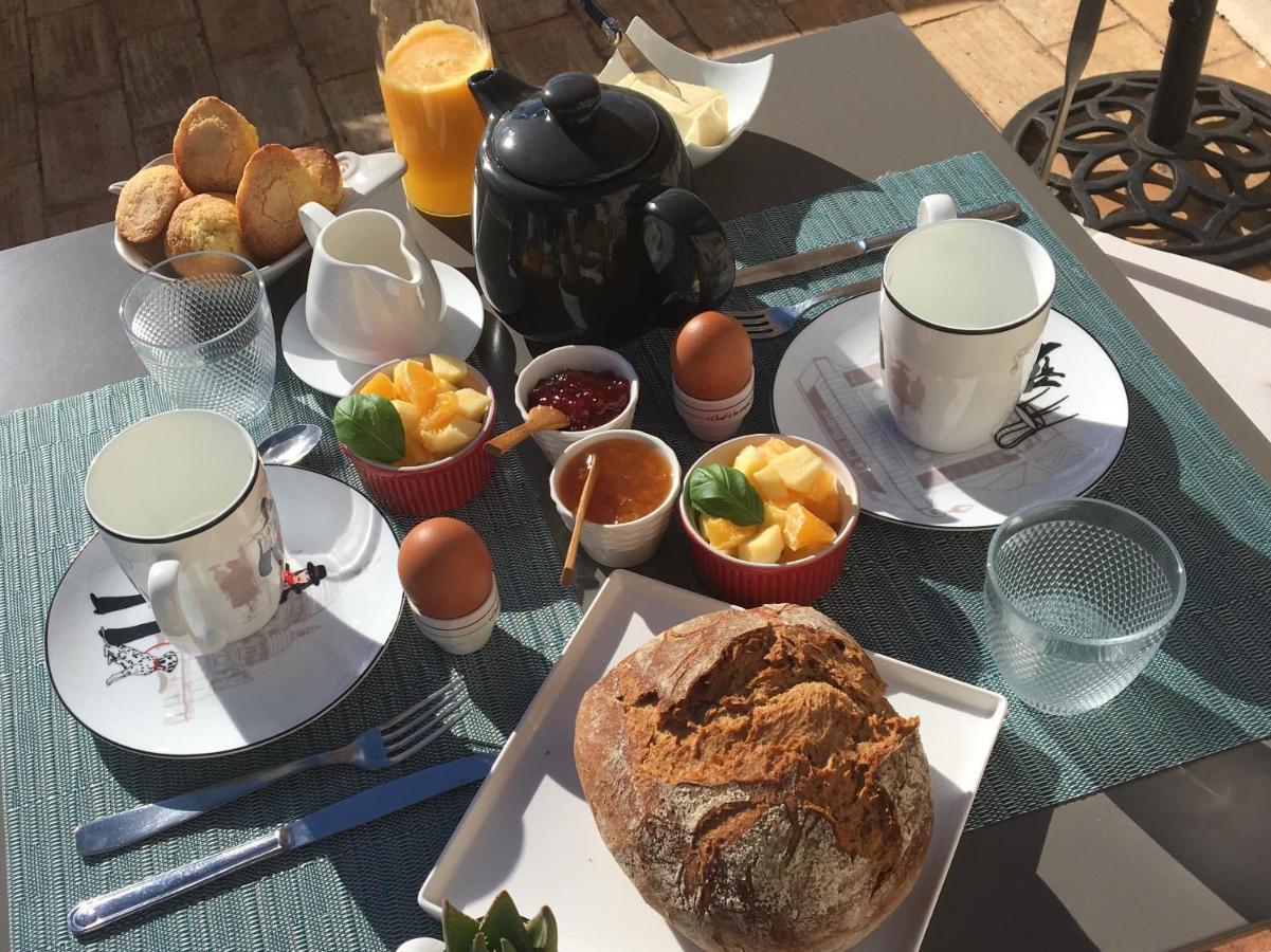 Acomodação com café da manhã  Felicidade
