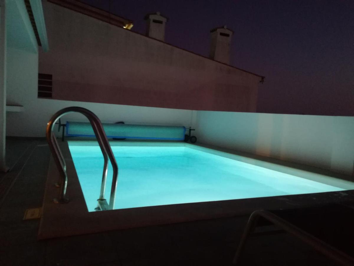 Poolseaview Spacious House