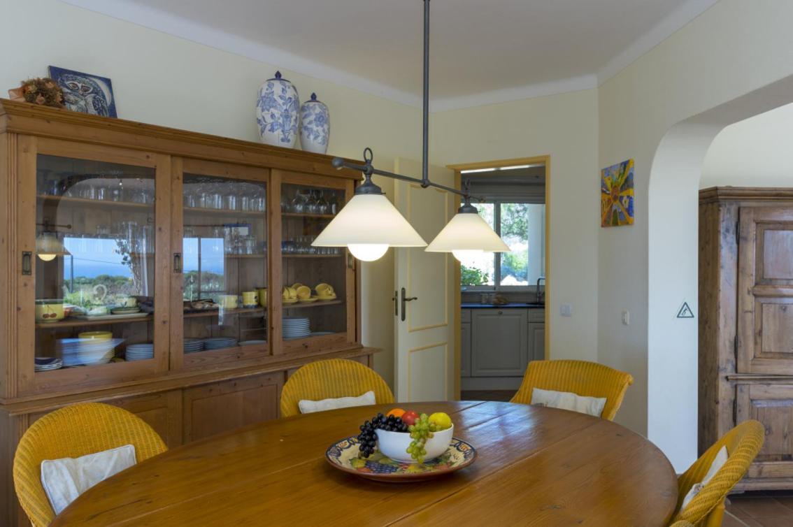 Villa With Beautiful Views & Spacious Garden Ferragudo (Faro)
