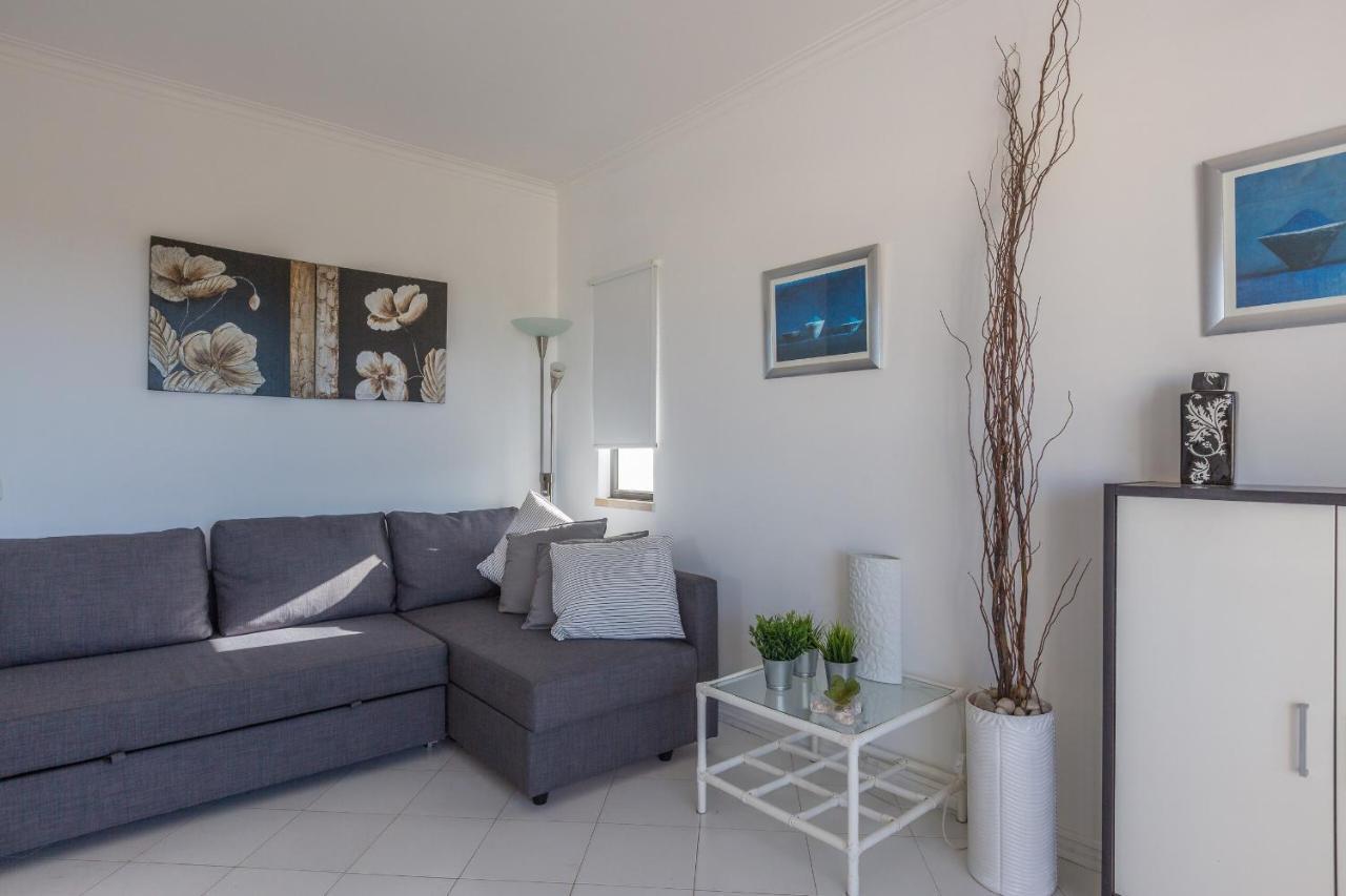Modern Floor 60m2 - Balcony With Pool & Sea View - Vilamoura