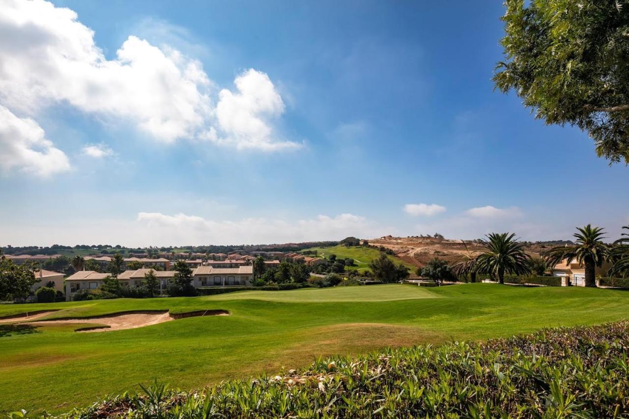 With Sunny Patio Boavista Golf & Apartamento
