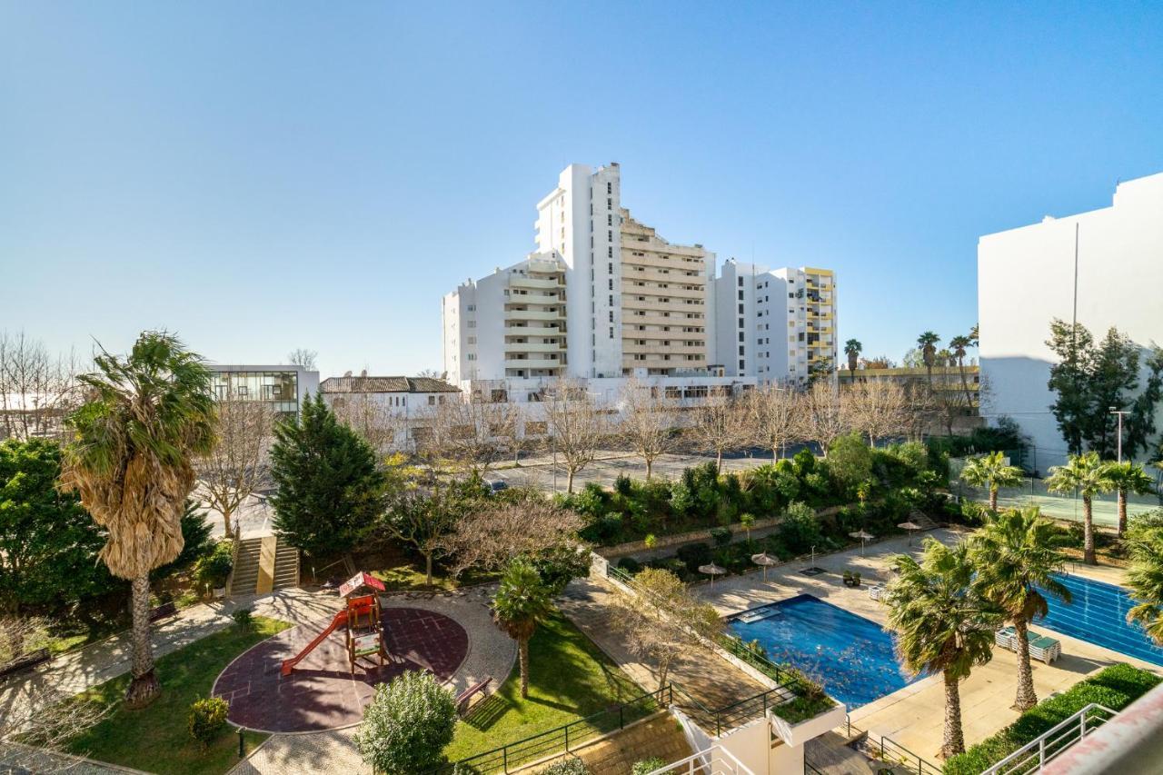 Jardins Da Rocha: Beachfront With Sea Views And Pools Apartment