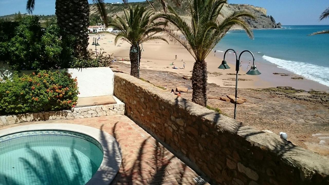 Front/waterside Holiday home