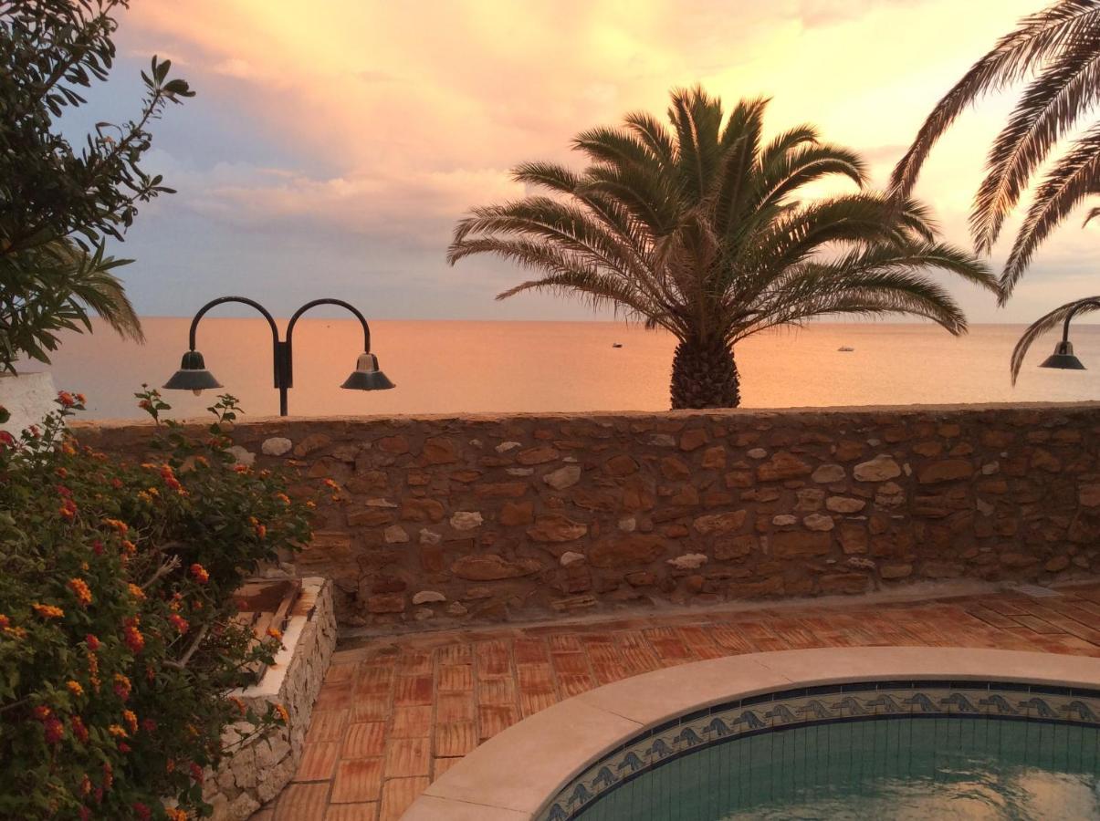 Front/waterside Praia Da Luz