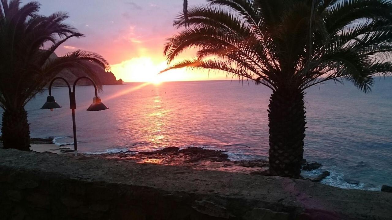 Front/waterside * Praia Da Luz