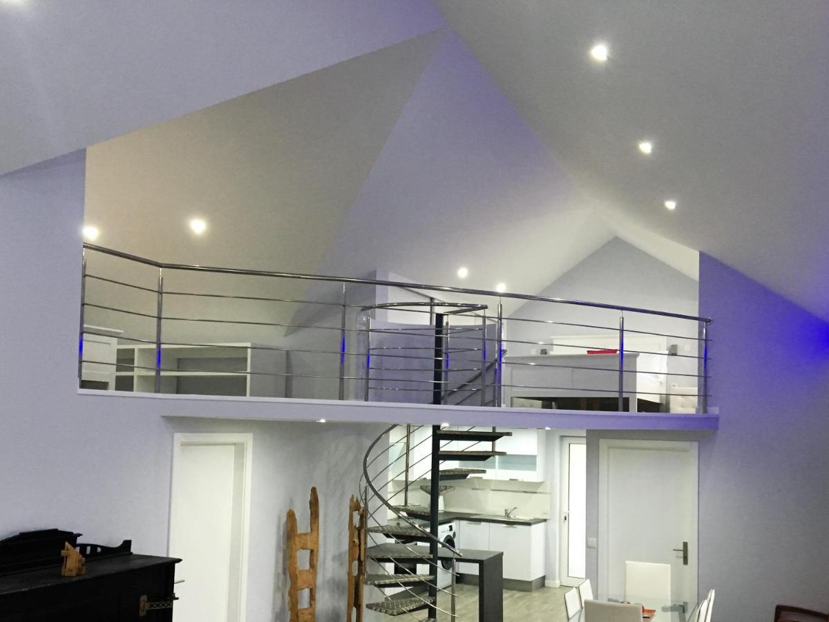 Chalet Quinze, Contemporary Designed With Swimming Pool
