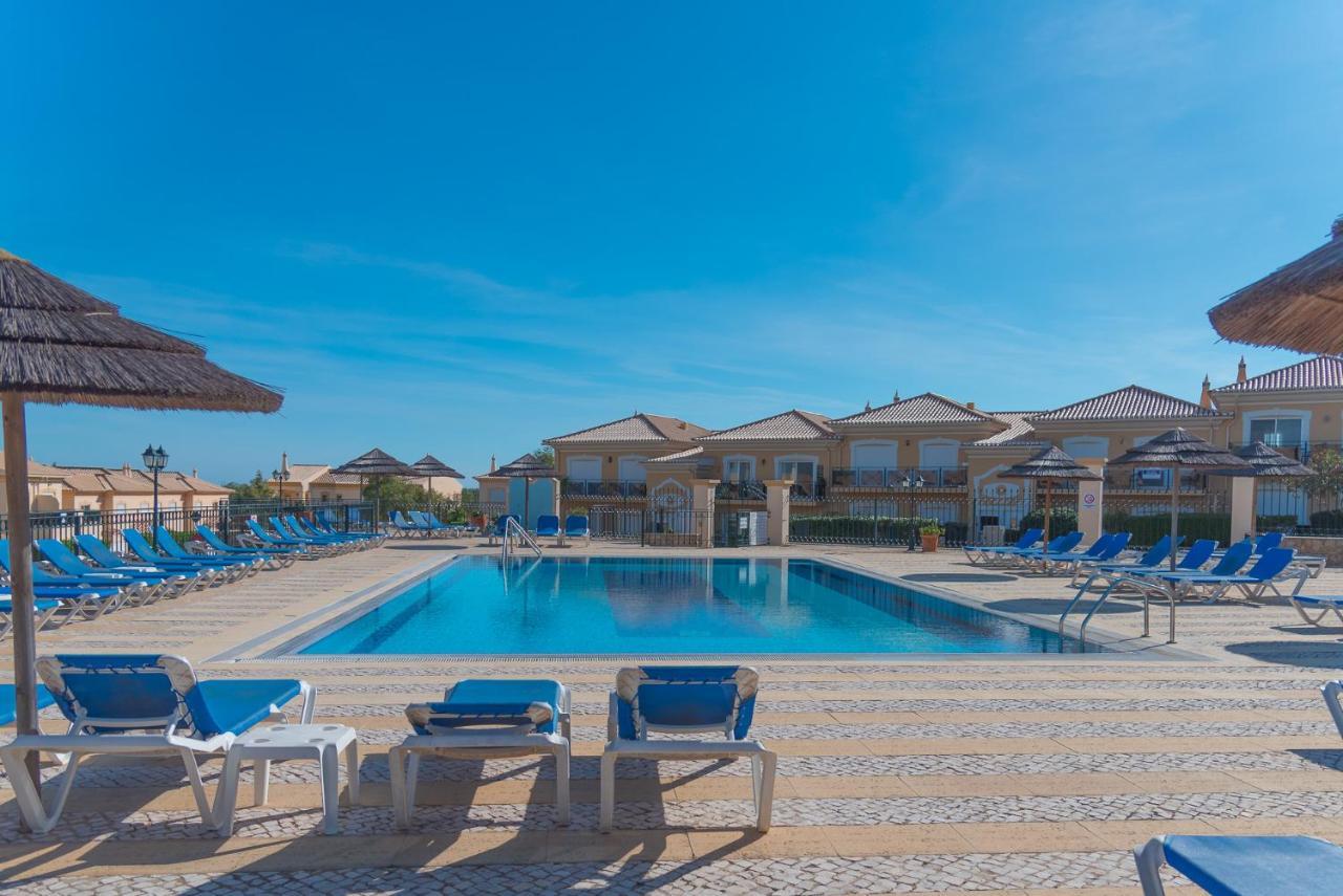With Sunny Patio Boavista Golf & Apartamento