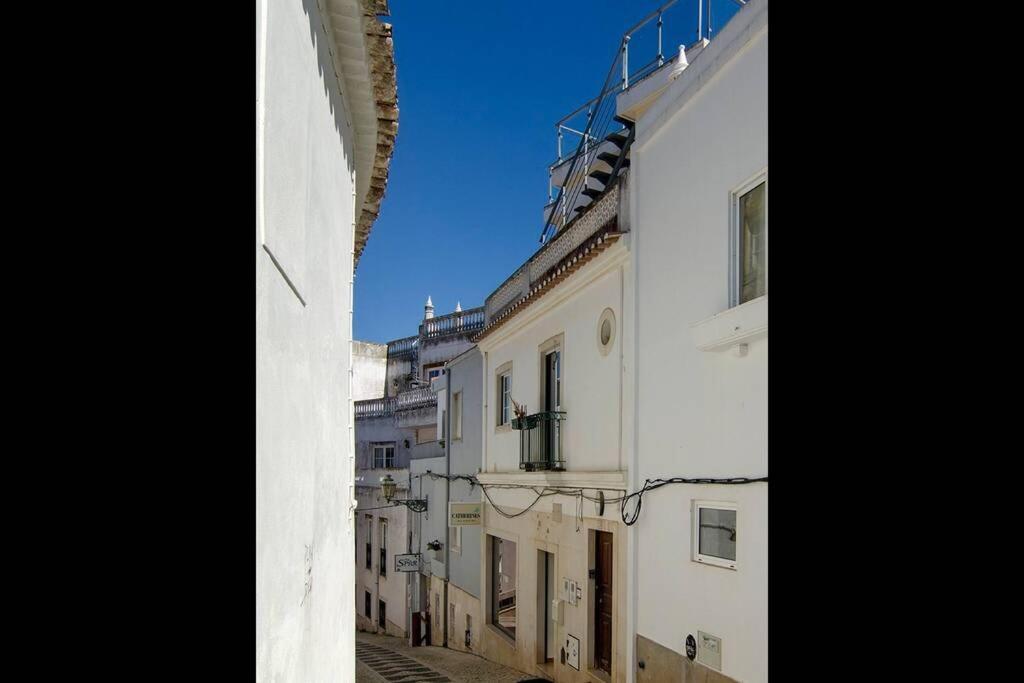 Apartment Townhouse W Beautiful Terrace - 360 Degrees Views! Lagos