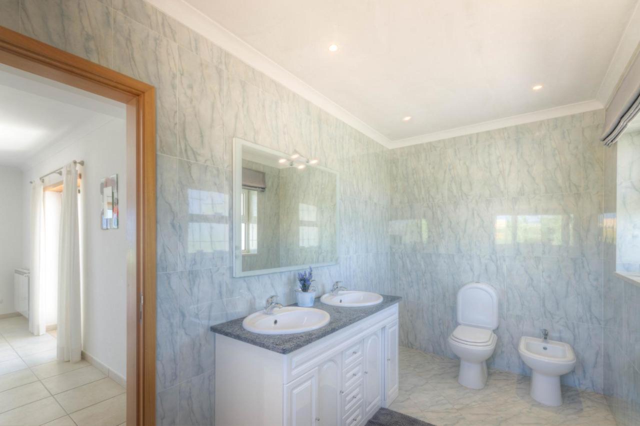 Villa Montanha, Luxury Coastal Villa, With Swimming Pool, Loungers And Alfresco Dining, 10 Min Walk To The Beautiful Da Beach, Shops, Bars And Restaurants!