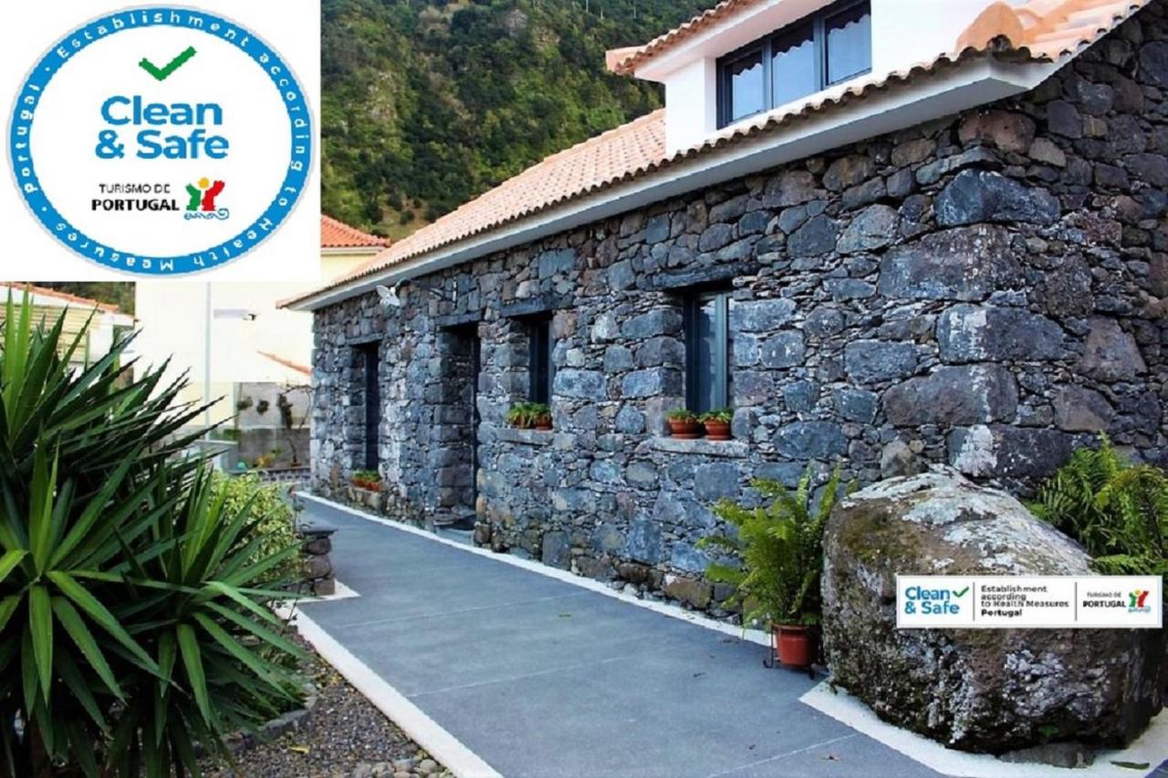 Quinze, Contemporary Designed With Swimming Pool Chalet *
