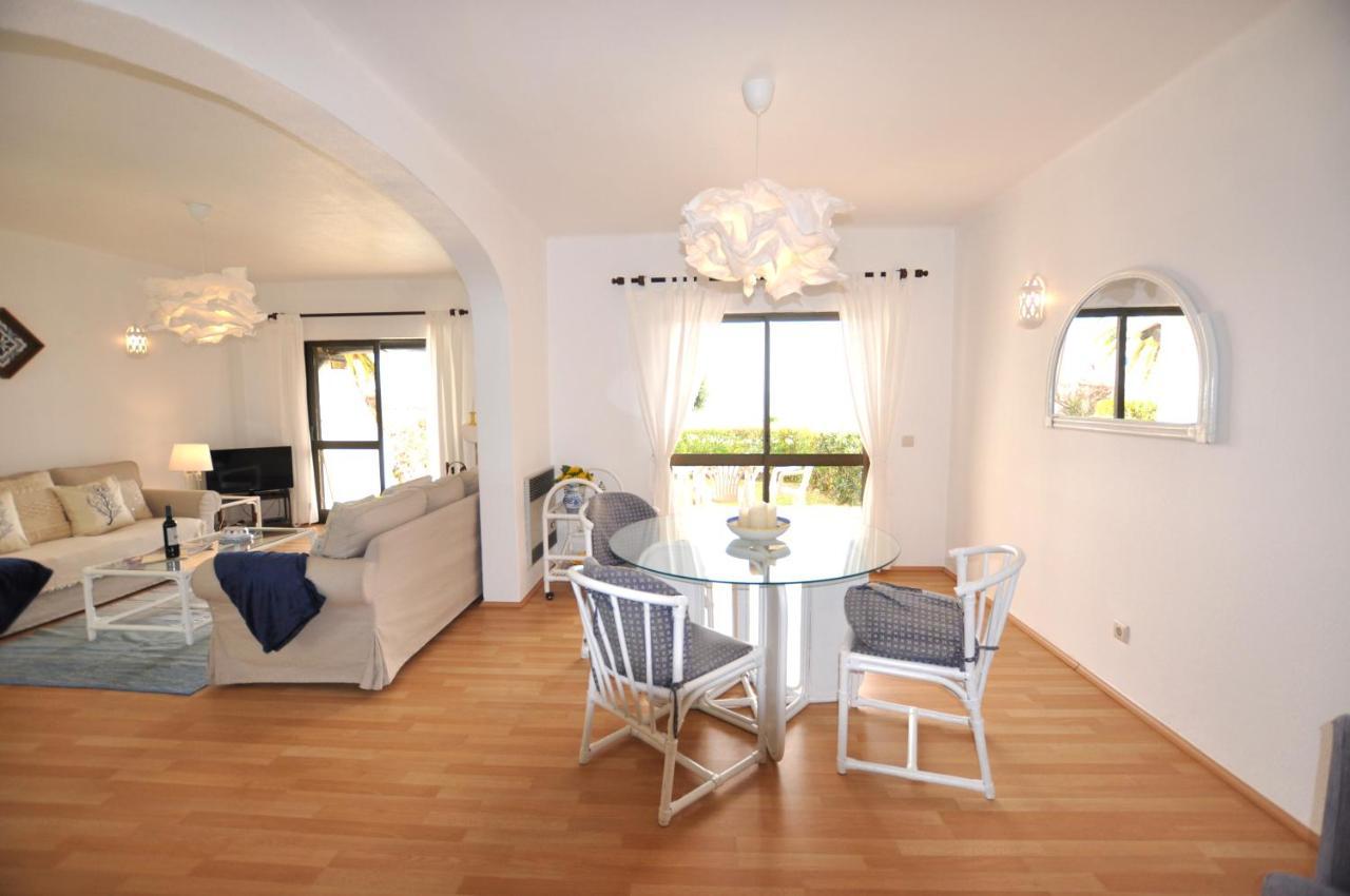T3 Near The | B111 Porches (Algarve)